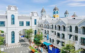 Lalisa Hotel Grand World Phu Quoc
